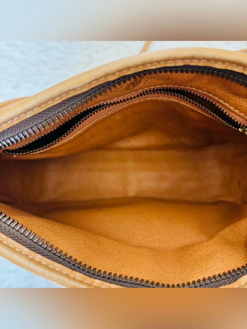 Nina Ricci Brown Leather Small Shoulder/Crossbody Bag Size 8” x 5.5” x 3”
